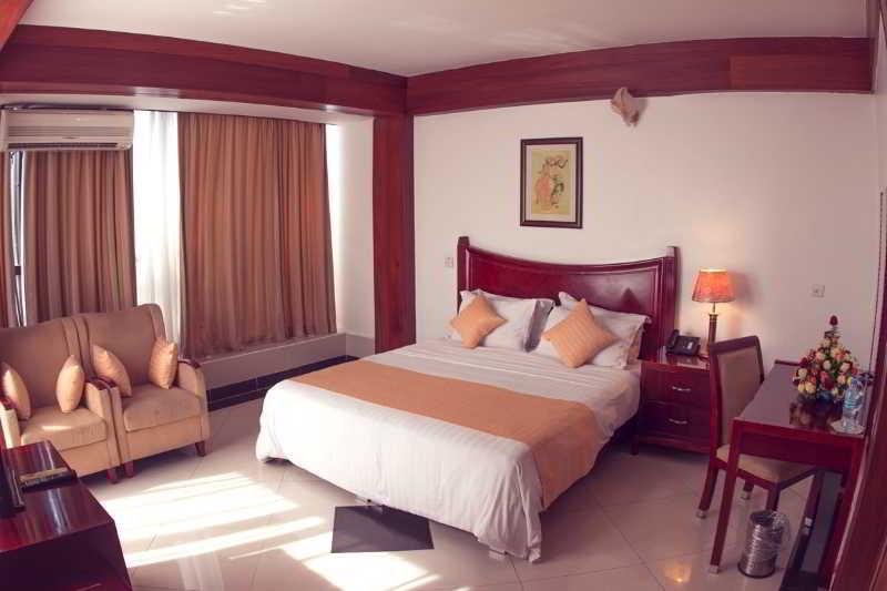 Peacock Hotel Dar es Salaam Exterior foto