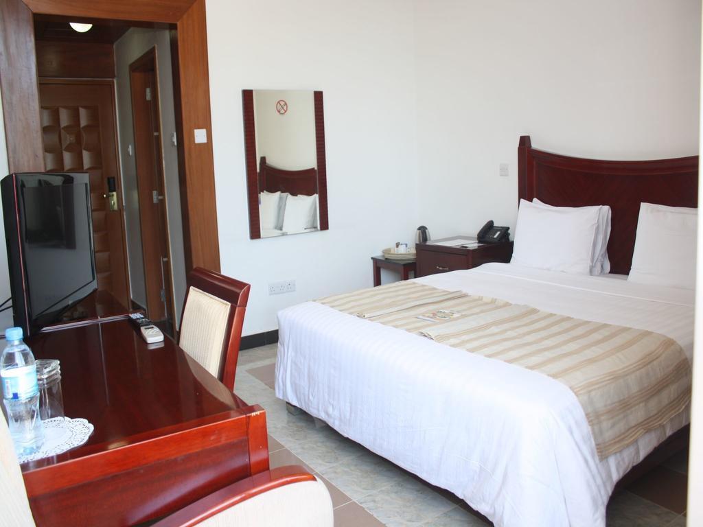 Peacock Hotel Dar es Salaam Cameră foto