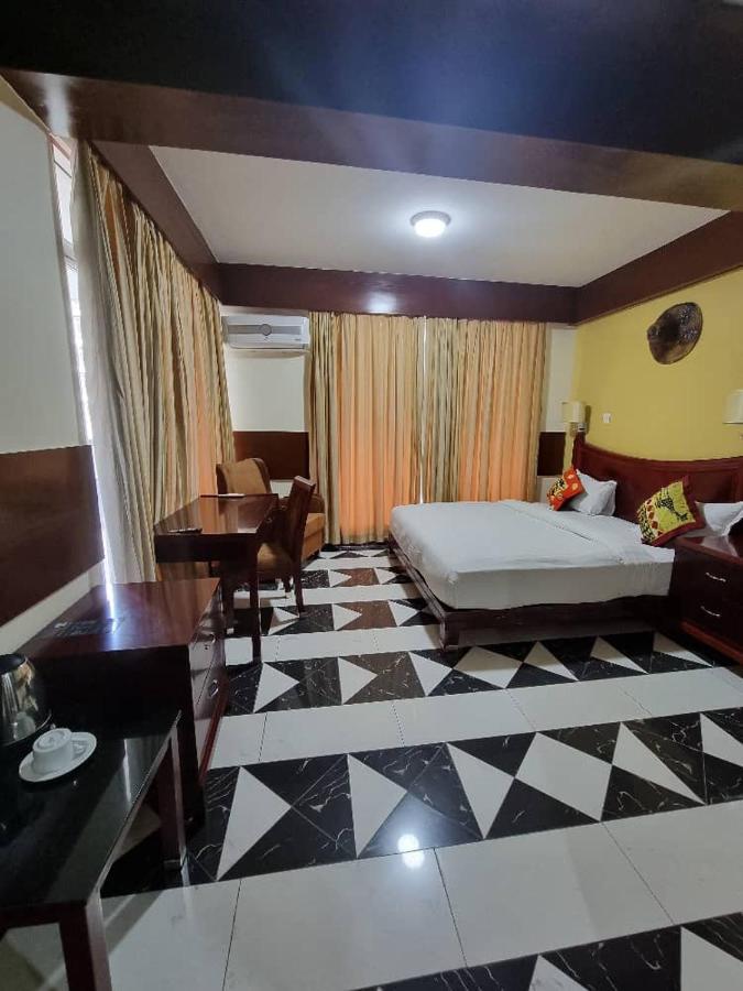 Peacock Hotel Dar es Salaam Exterior foto