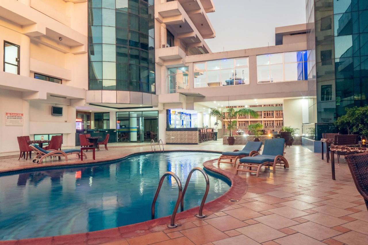 Peacock Hotel Dar es Salaam Exterior foto